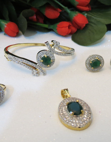 Green Jewelry Set