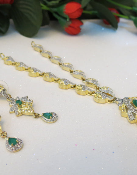 Emerald Stone Kanti Set