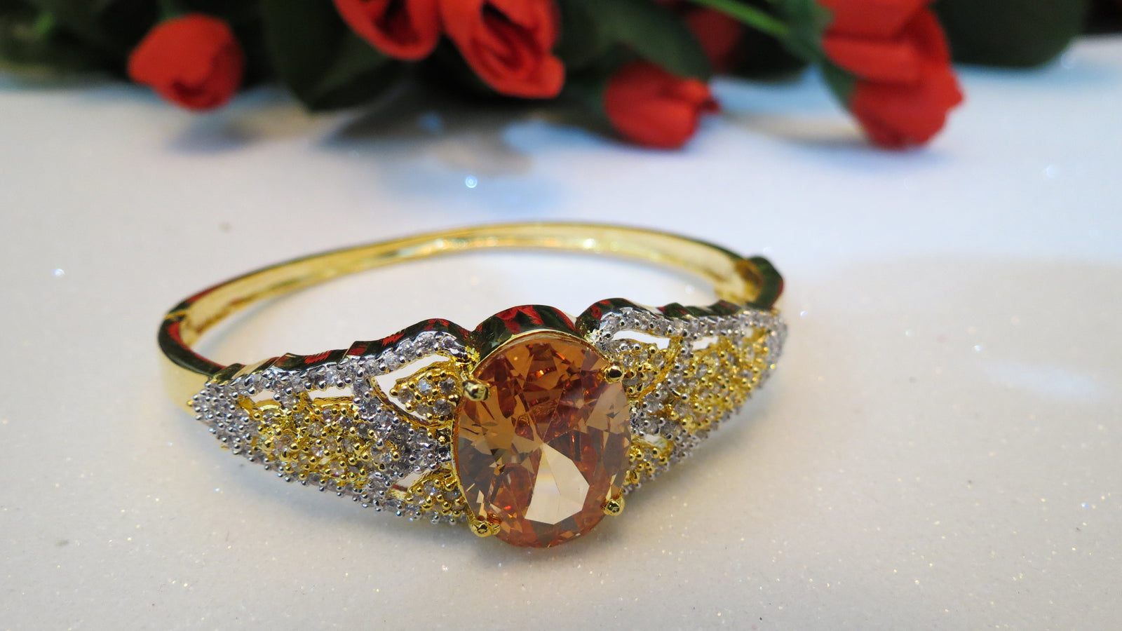 Openable Bracelet with Champagne