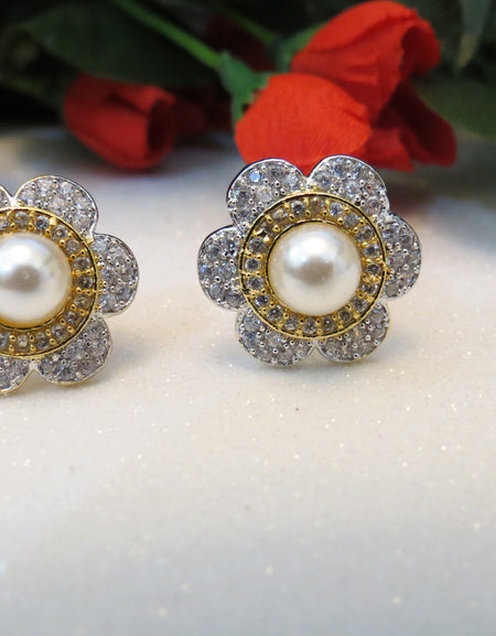 Flower Shape Tops with Pearl