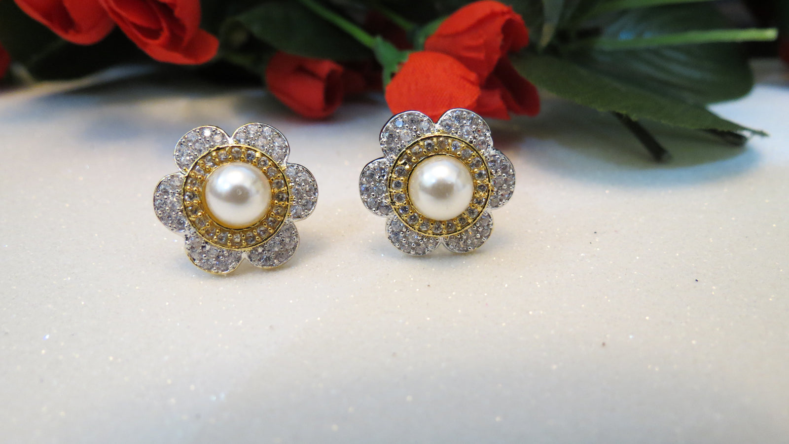 Flower Shape Tops with Pearl